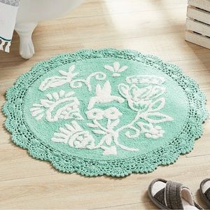The Pioneer Woman Mazie Floral Crochet Round Cotton Bath Rug, Classic Mint, 24"